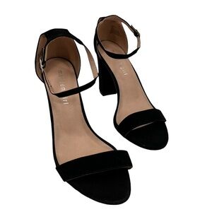 Madden Girl Black Beella Block Heel Sandals Size 8.5 Women’s